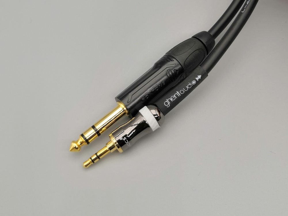 D15 --- 6.35mm(M) to 3.5mm(M) Stereo Canare L-4E6S Audio Cable