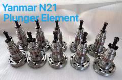 Marine engine injection nozzle and plunger element