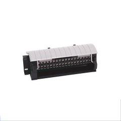 Allen Bradley 2711P-K10C15D1 module