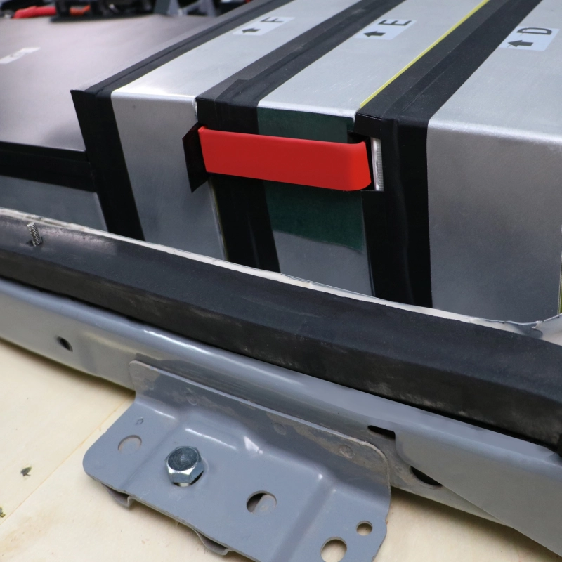 62Kwh Leaf Replacement Lithium Battery Pack Long Cycle Life Electric Vehicles Battery Pack with BMS re-programming