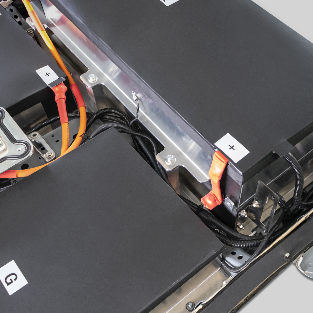 68Kwh Leaf Replacement Lithium Battery Pack Long Cycle Life Electric Vehicles Battery Pack with BMS re-programming