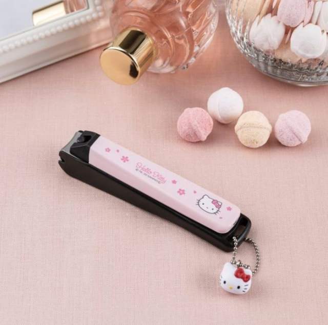 贝印helloKitty樱花和风指甲刀