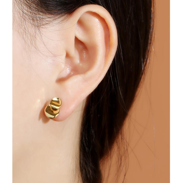 Special stud earrings
