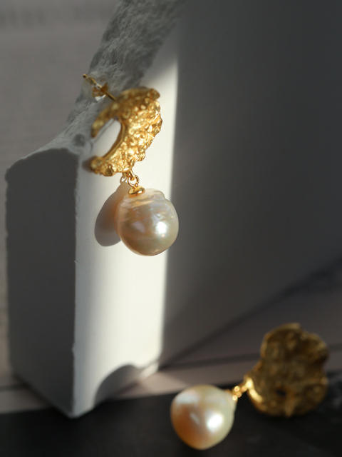Sun Moon Baroque Pearl Earrings