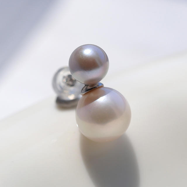 Seawater pearl earrings