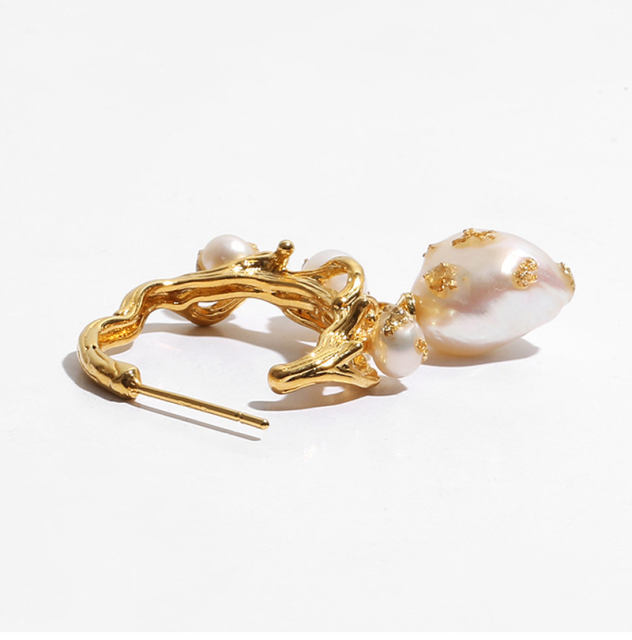 Natural freshwater pearl earrings