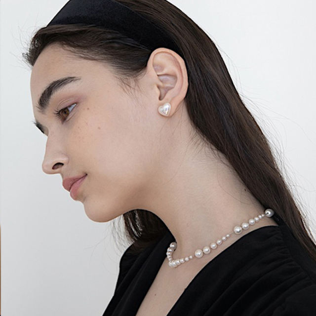 Heart-shaped Mabey pearl earrings