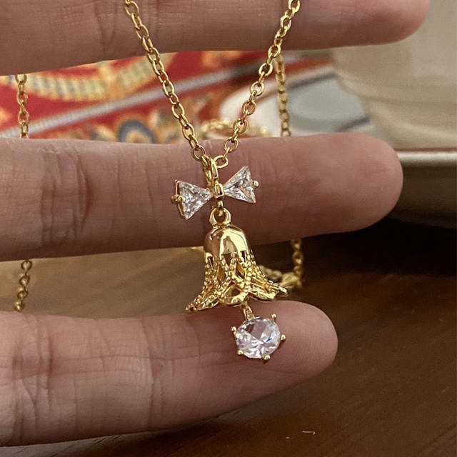 Christmas limit gold bells and diamond necklace