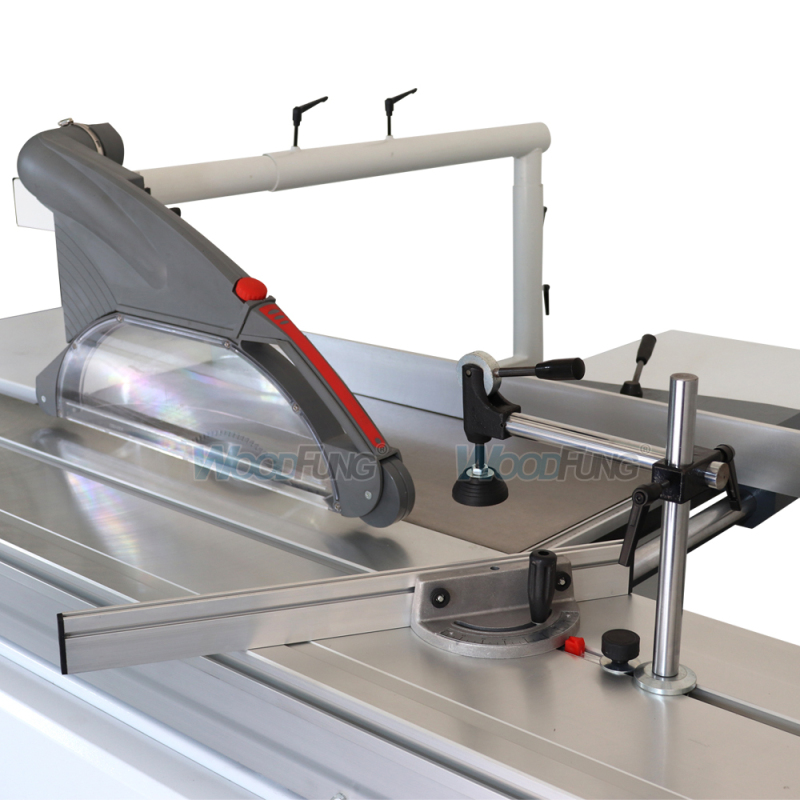 Panel saw machine press feeder