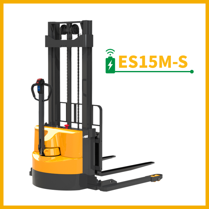 ES15M-S - Straddle Electric Stacker