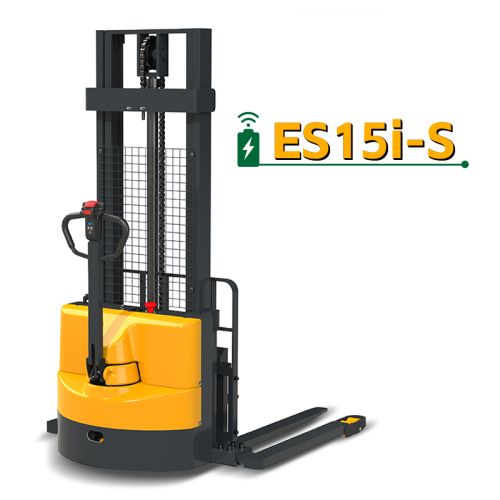ES15i-S - Straddle E-Stacker