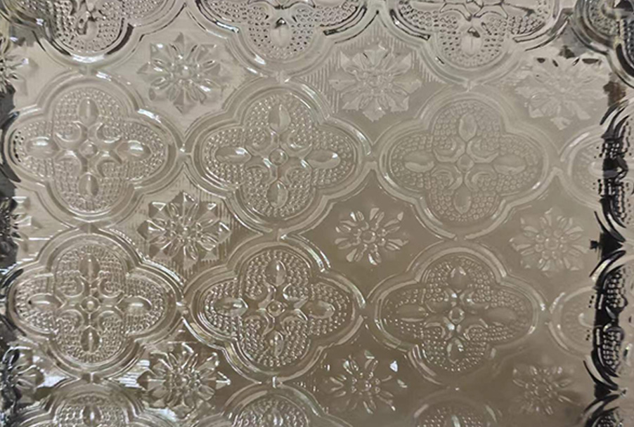 Characteristics and advantages of embossed glass