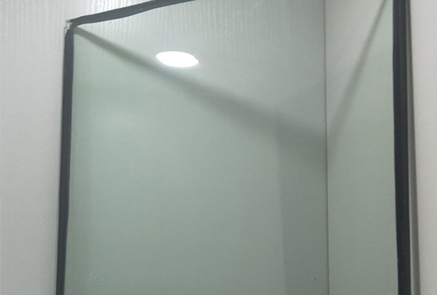 Types and characteristics of fire resistant glass