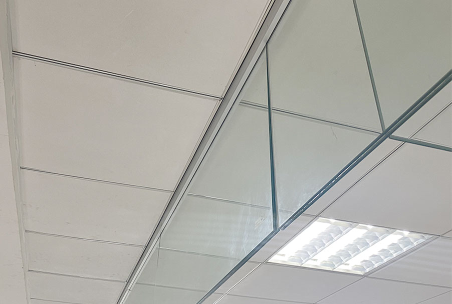 The difference between fire resistant glass and fire resistant glass partition
