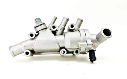 Engine Coolant Thermostat Housing Assembly OEM:5S6G8575AB 5S6G-8575-AB For FORD. Ecosport 1.6 8V Zetec Rocam Flex ano 2005 a 2012. Fiesta 1.0 8V Zetec Rocam Flex ano 2004 a 2014. Fiesta 1.6 8V Zetec Rocam Flex ano 2004 a 2014. Ka 1.6 ano 2007 até 2010 Fl