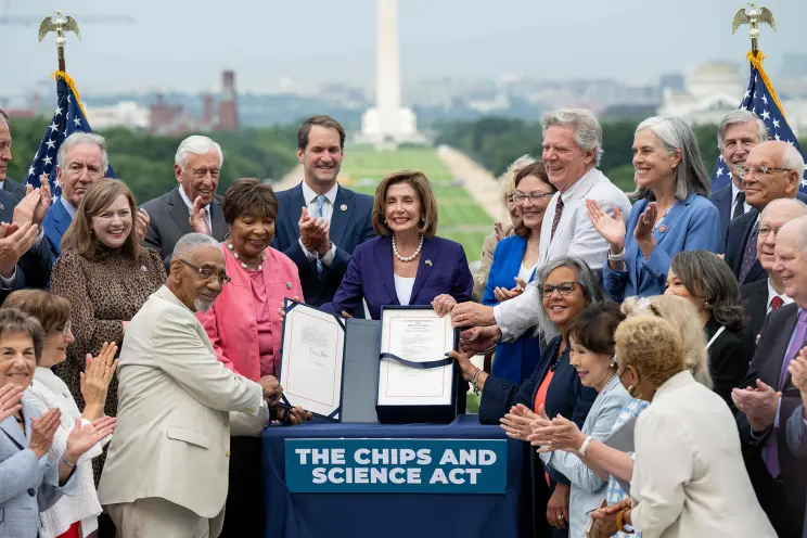 U.S. House of Representatives legislation to   Relieves All Taxes on R&amp;D Investment of Chip Companies