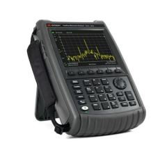 N9952A FieldFox Handheld Microwave Analyzer, 50 GHz