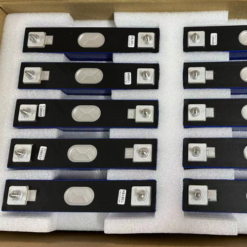 Live Shot！Svolt 3 2V 134ah lifepo4 storage batteries