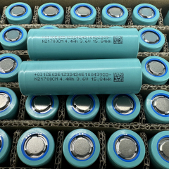 Grade A Svolt 21700 battery cell 3.7V 4400mAh rechargeable lithium ion battery with wholesale price