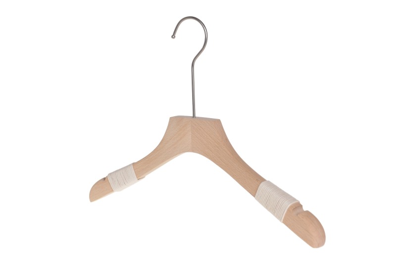 Custom Wooden Clothes Non Slip Hangers in Bulk Cheap