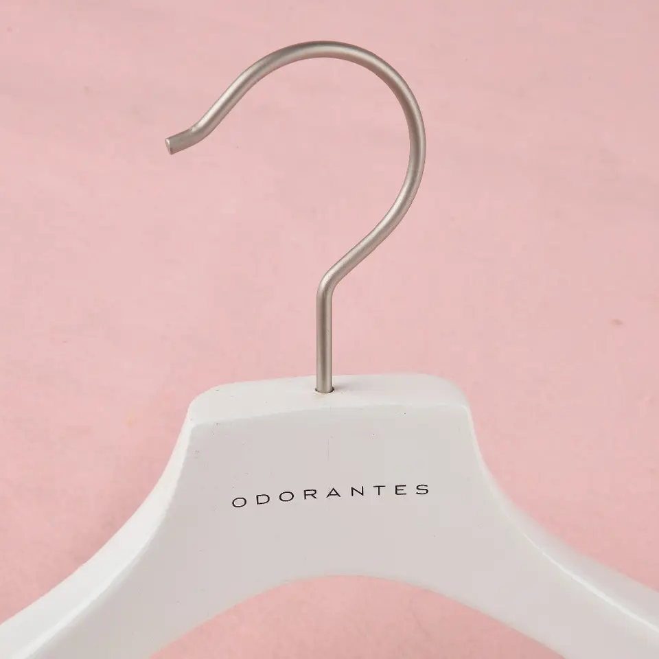 Inspring custom wooden garment coat hangers