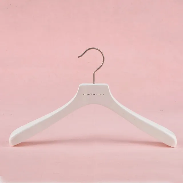 Inspring custom wooden garment coat hangers