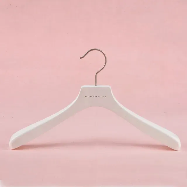 Inspring custom wooden garment coat hangers