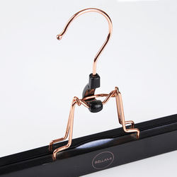 hair extensions hanger