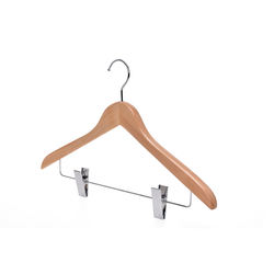 free sample custom wooden hangers