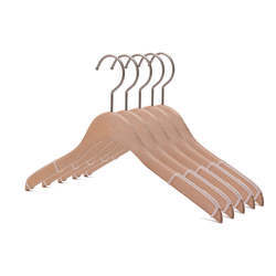 New design non-slip wooden clothes rack hanger