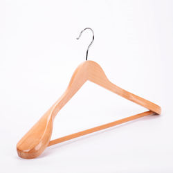 Inspring wholesale Wood Hanger Wooden Clothes Hanger Wide Shoulder With Flat Hook