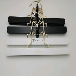 custom hair extensions hanger