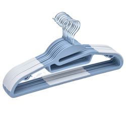 plastic clothes hangers