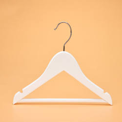 Custom Color Wooden Hotel Supplies Hangers