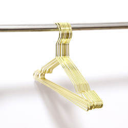 Inspring stainless steel wire cloth hanger