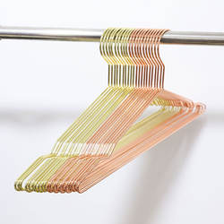 Inspring stainless steel wire cloth hanger