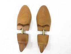 Inspring hot sale custom shoe tree beech wood shoe tree