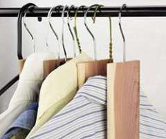 Inspring Moth Protection Repellent 2 Cedar Hang Up blocks Light Cedar Fragrance Odor Protection for wardrobes