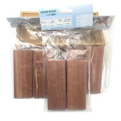Inspring Moth Protection Repellent 2 Cedar Hang Up blocks Light Cedar Fragrance Odor Protection for wardrobes