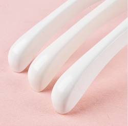 hangers manufacturer with wide shoulder