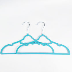 Infant velvet flocked childrens clothes hangers