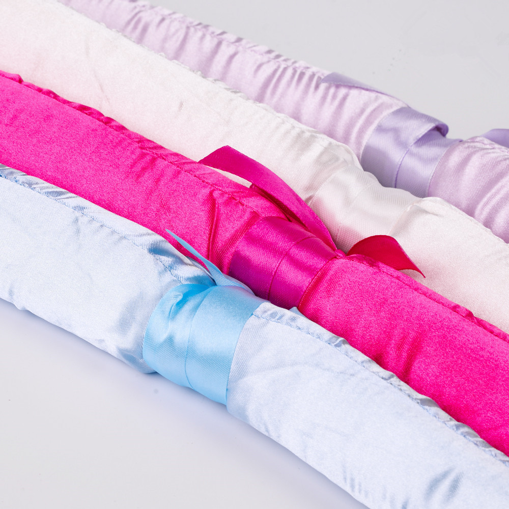 Popular exquisite Satin padded hangers beautiful indoor hanger for clothes Dress