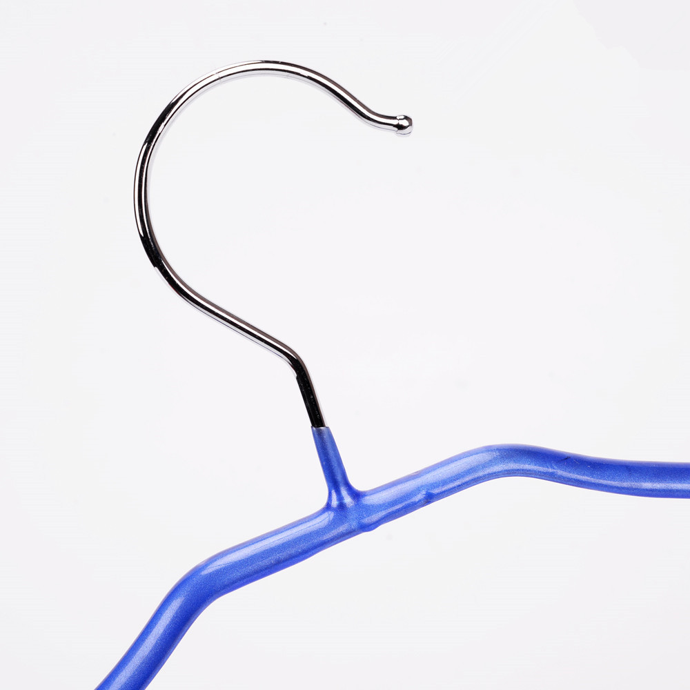 Inspring Custom Color Metal Suit Hangers with Clips