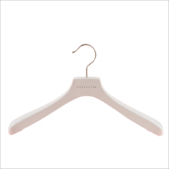 Inspring custom wooden garment coat hangers
