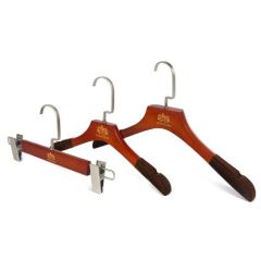 Velvet shoulder luxury color suit wood hangers