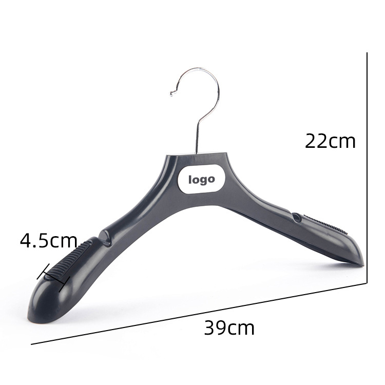 custom plastic hangers
