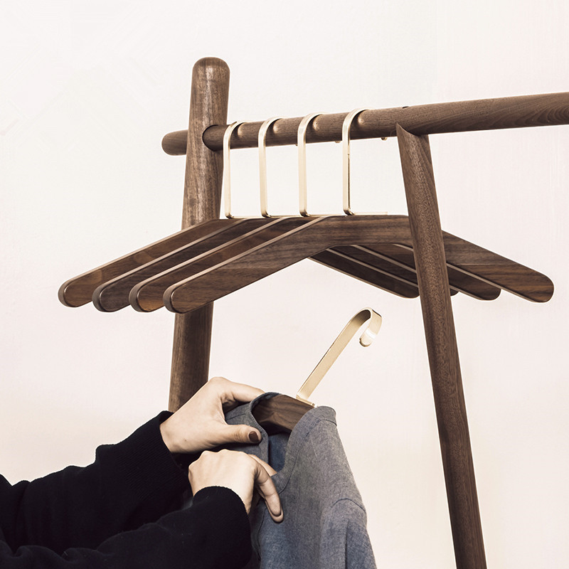 Wooden clothes hangers walnut wood coat hanger