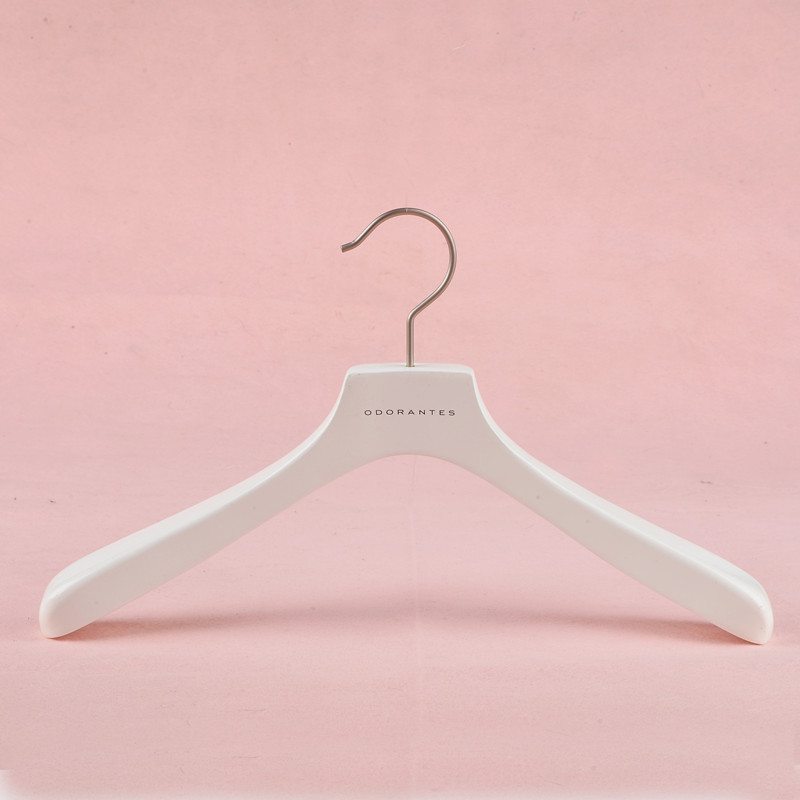 Wholesale white wooden clothes hangers