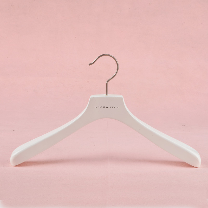 Wholesale white wooden clothes hangers