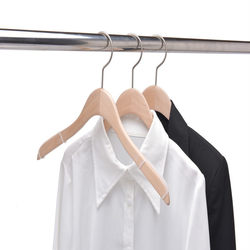 Wholesale Non Slip Natural Wooden Hangers Rubber